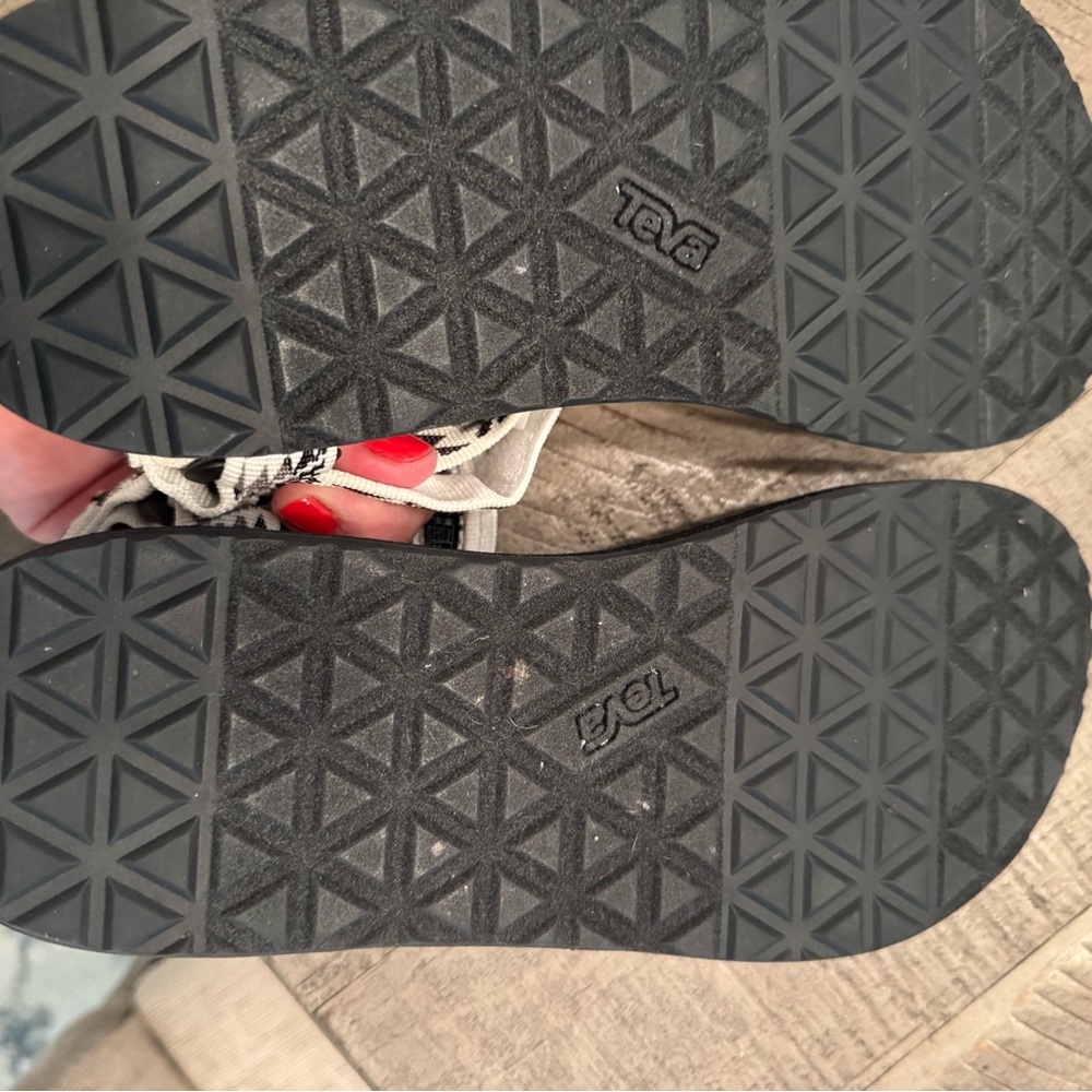 Teva Sandals. Size 10. Worn once. - Picture 3 of 4
